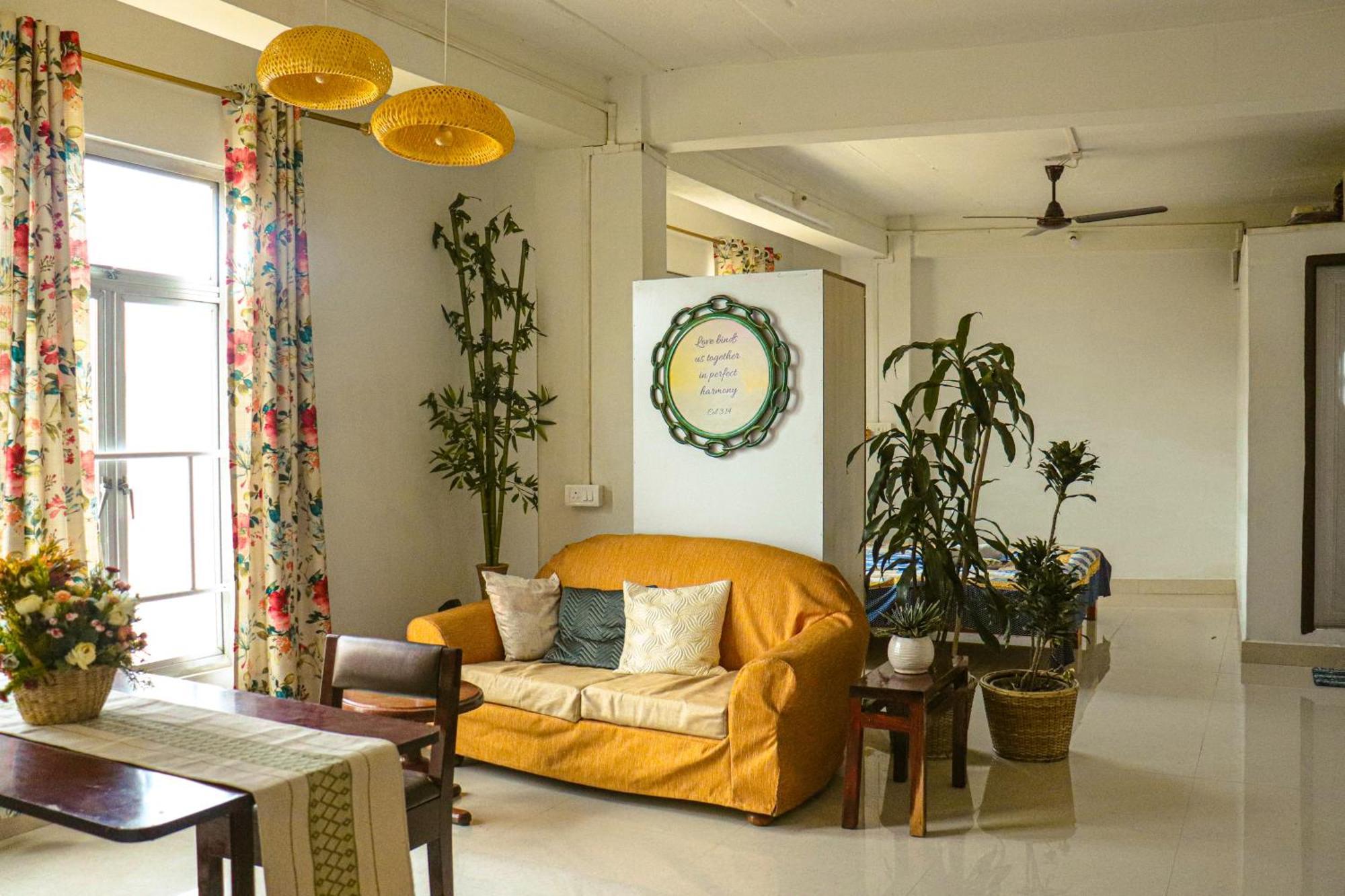 Aizawl Homestay Экстерьер фото