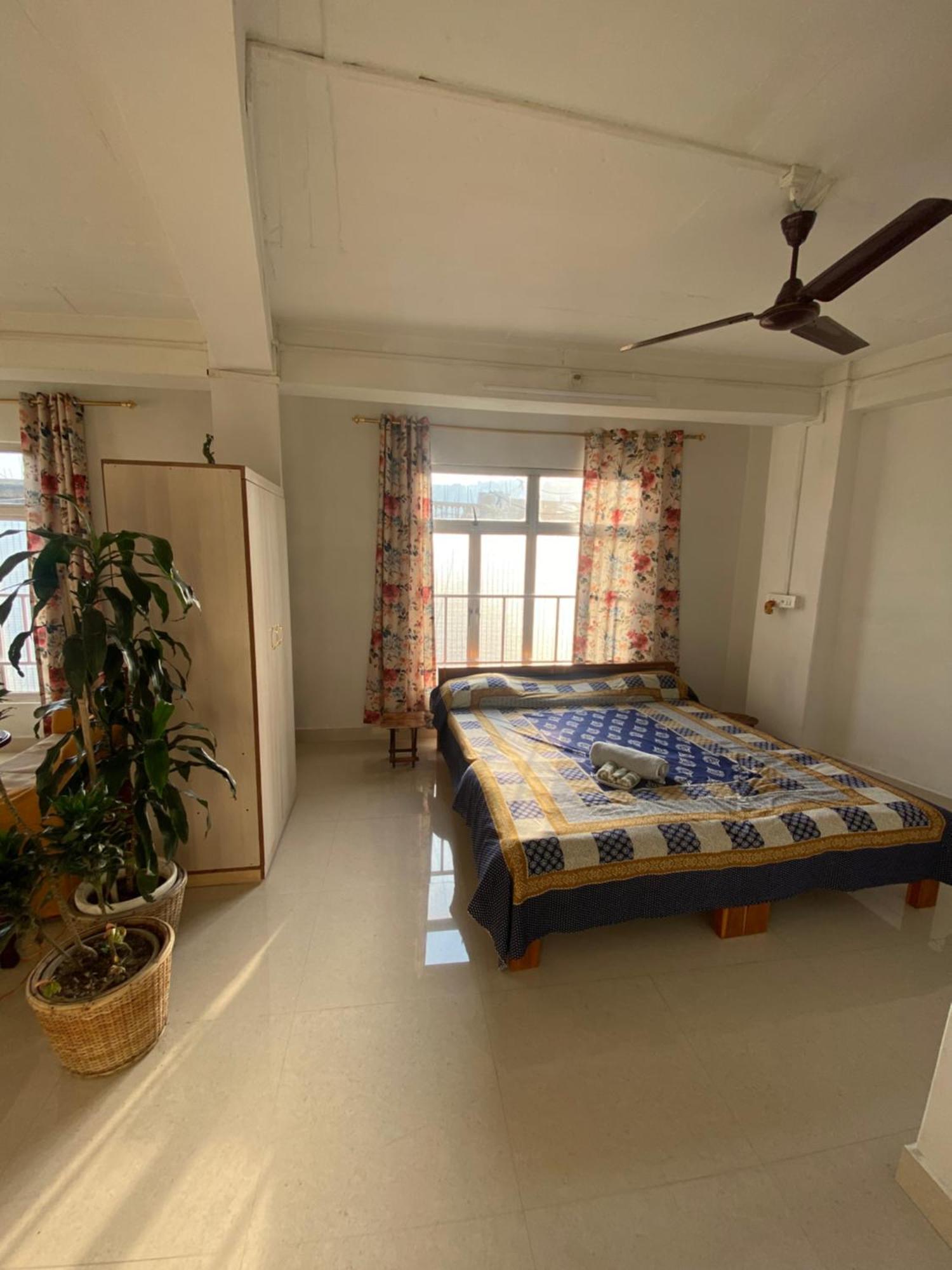 Aizawl Homestay Экстерьер фото